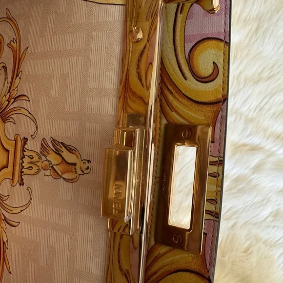 FENDACE PEEKABOO IseeU medium bag - Picture 13 of 16